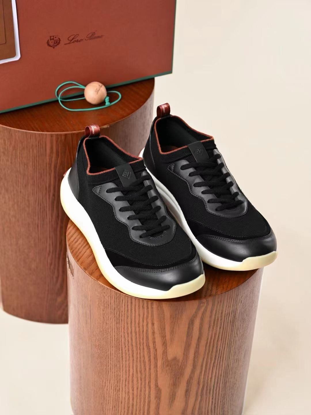 Loro Piana 410 LP Walk