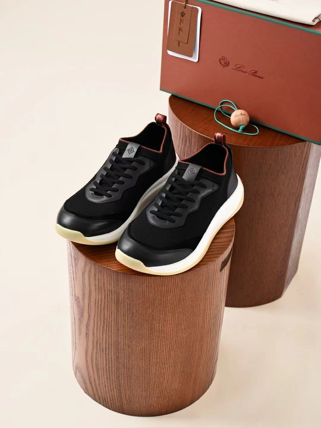 Loro Piana 410 LP Walk