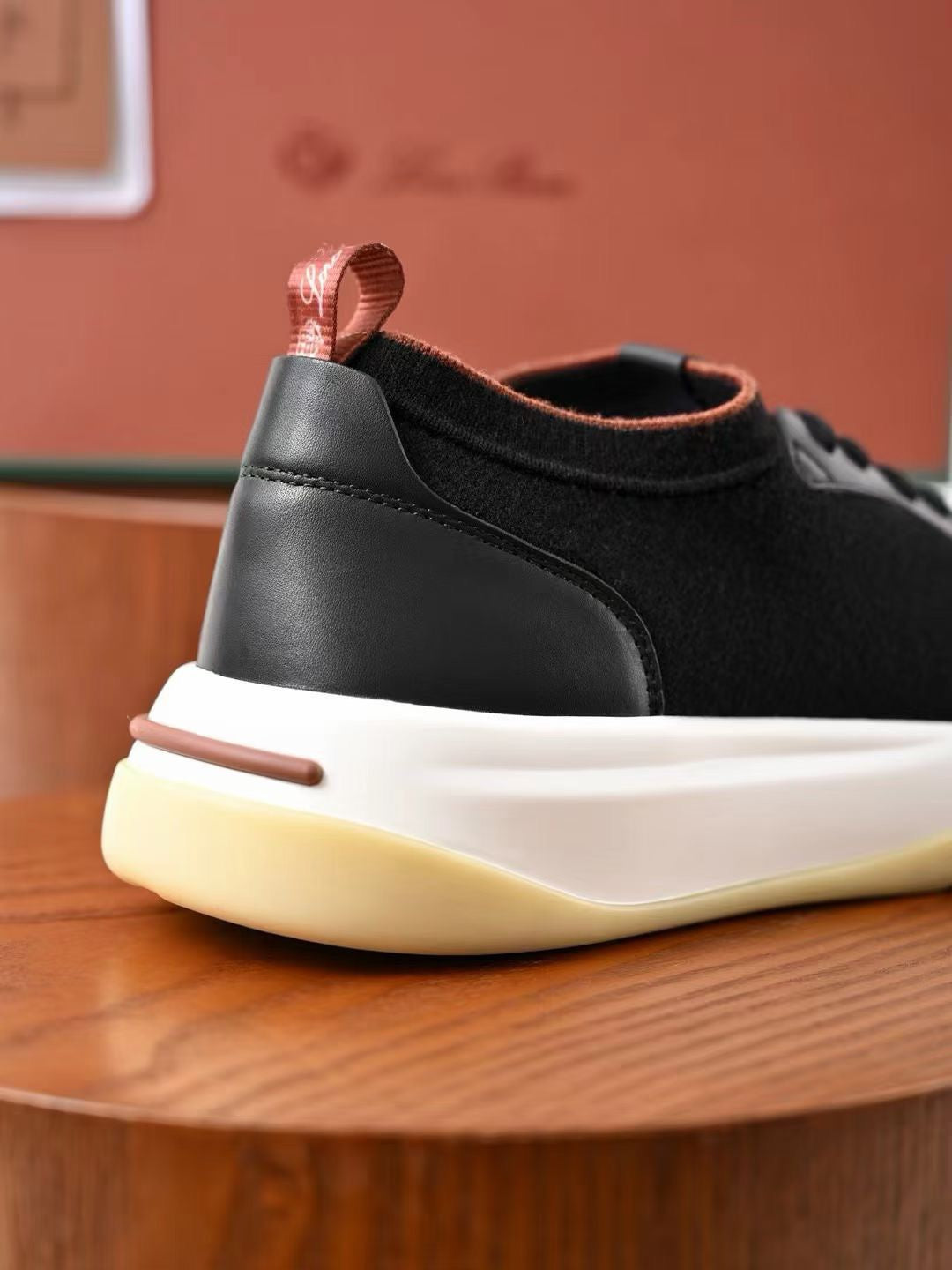 Loro Piana 410 LP Walk