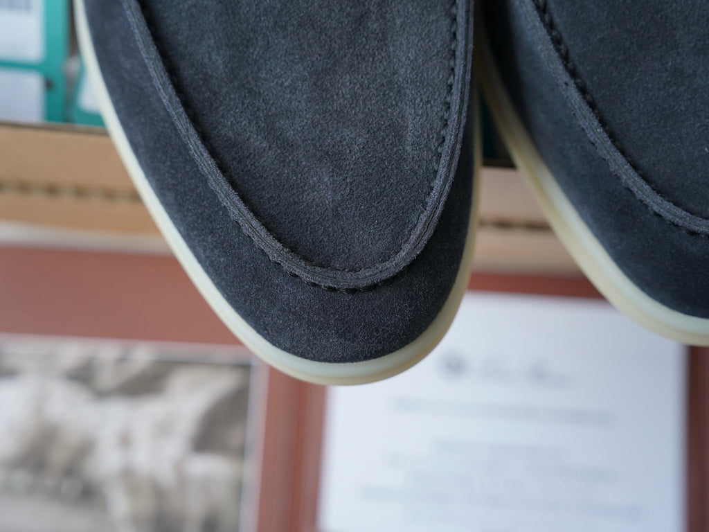 Loro Piana Summer walk Gray