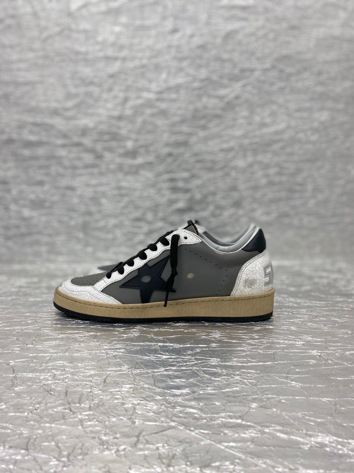 Golden Goose Ballstar