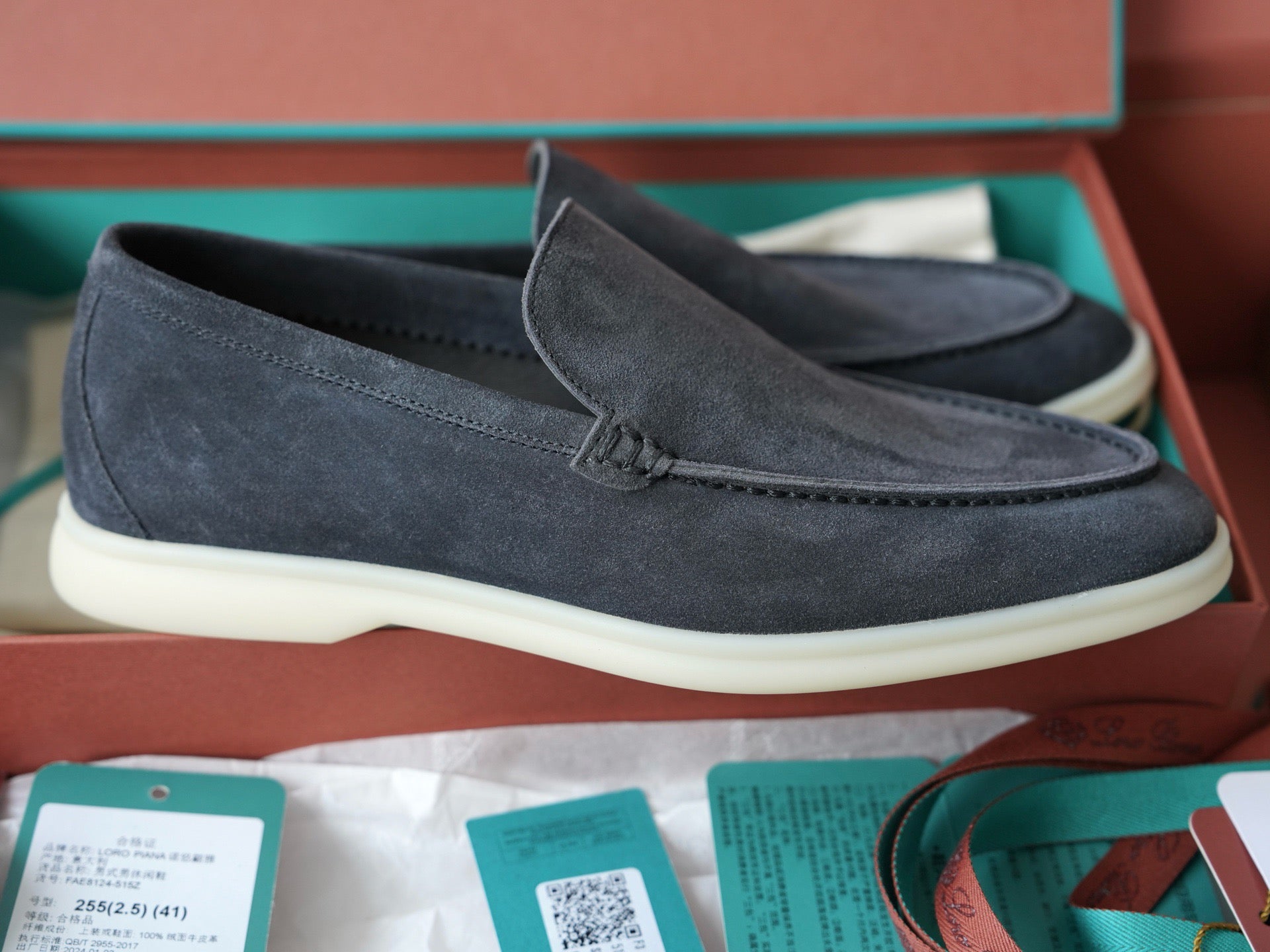 Loro Piana Summer walk Gray