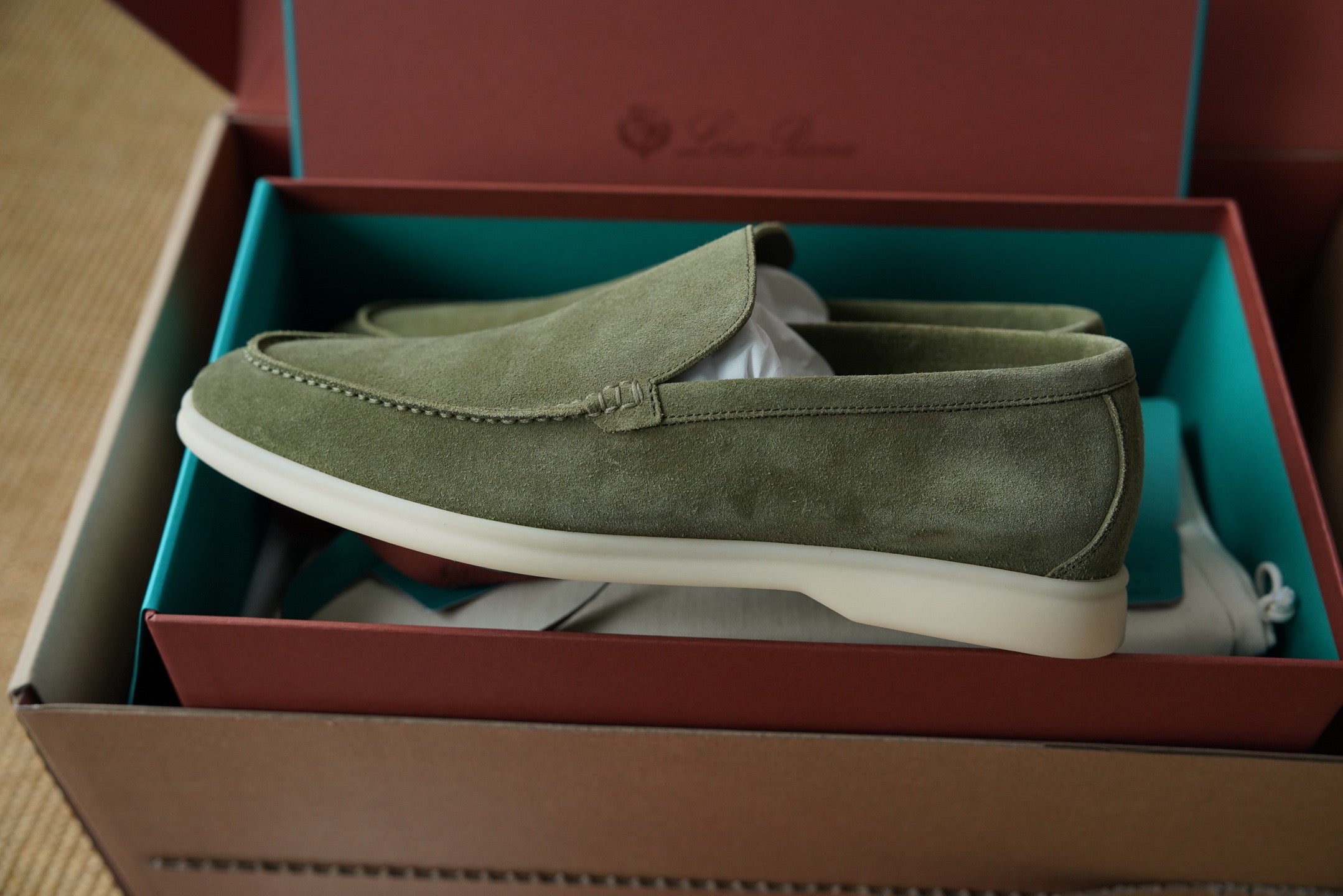 Loro Piana summer walk green