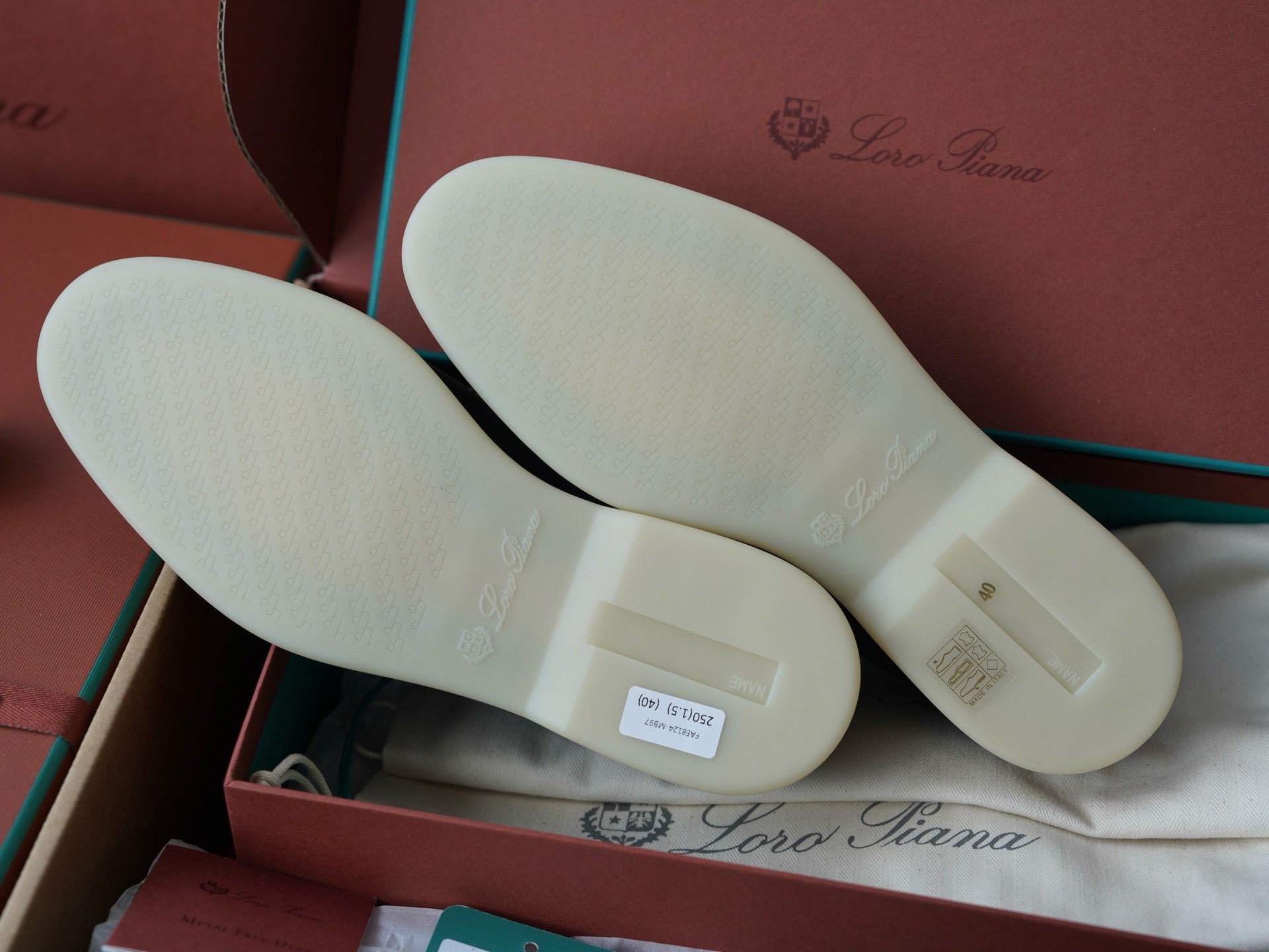 Loro Piana Summer walk Gray