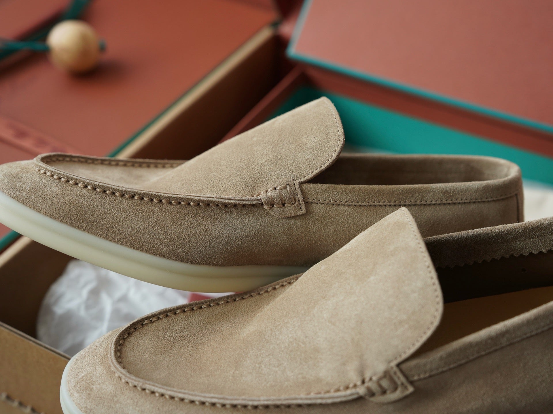 Loro Piana Summer Walk light brown